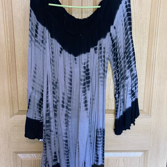 Black and Gray Tie-Dye Off-Shoulder Dress - Picture 2 of 5